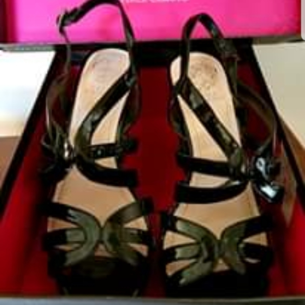 Vince Camuto Black Patent Wedges Sz 10